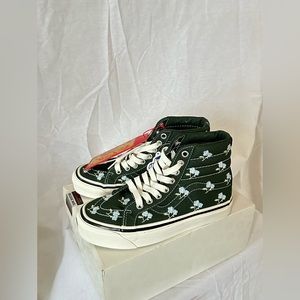 Sandy Liang Vans NWT Dark Green Embroidered